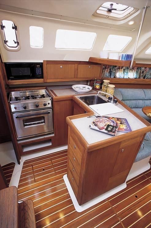 images/Hunter340-galley.jpg